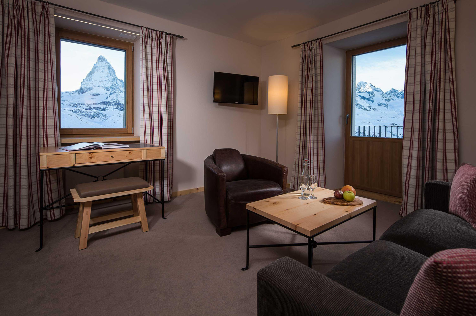 Junior Suite Space- Riffelhaus Hotel - The Matterhorn