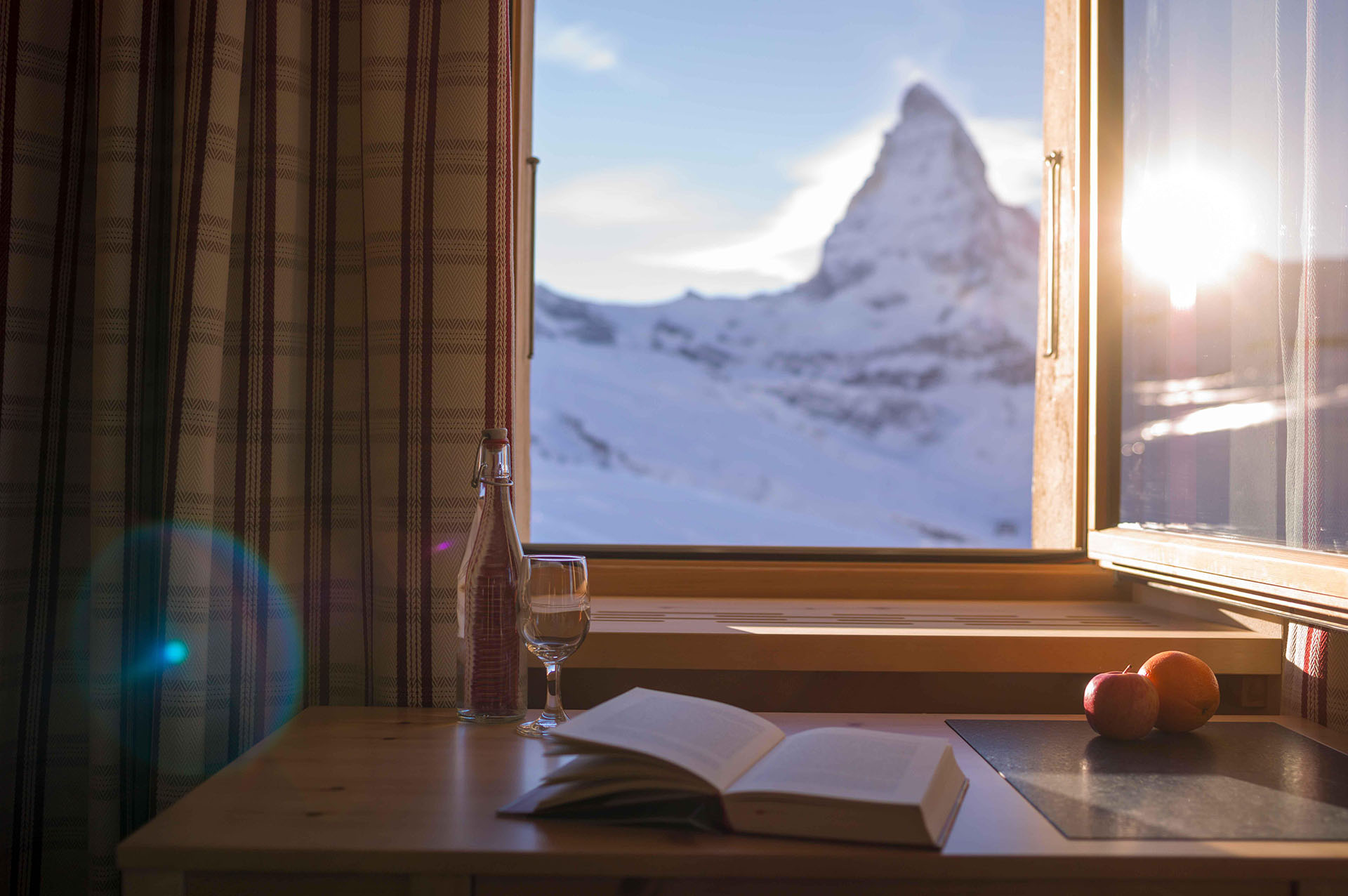 Junior Suite Terrace - Riffelhaus Hotel - The Matterhorn View
